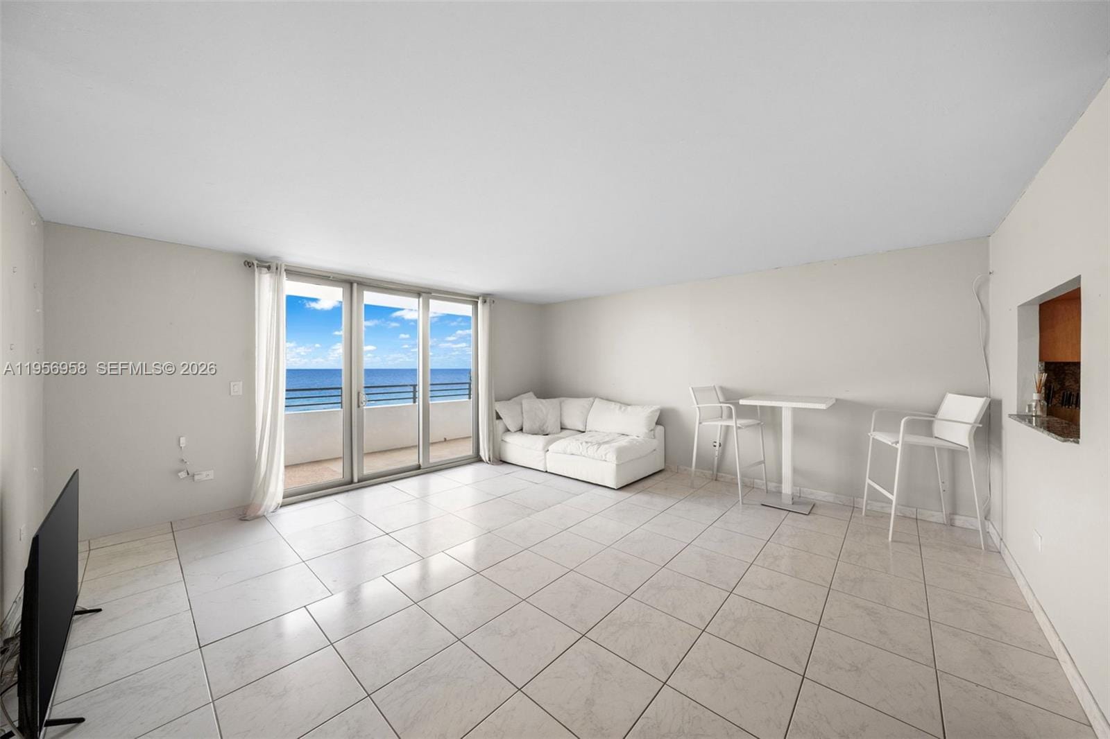 5555 Collins Avenue 6E, Miami Beach, FL 33140 photo 3