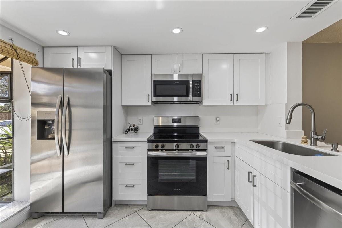 2355 SW 15th Street 77 — photo 9