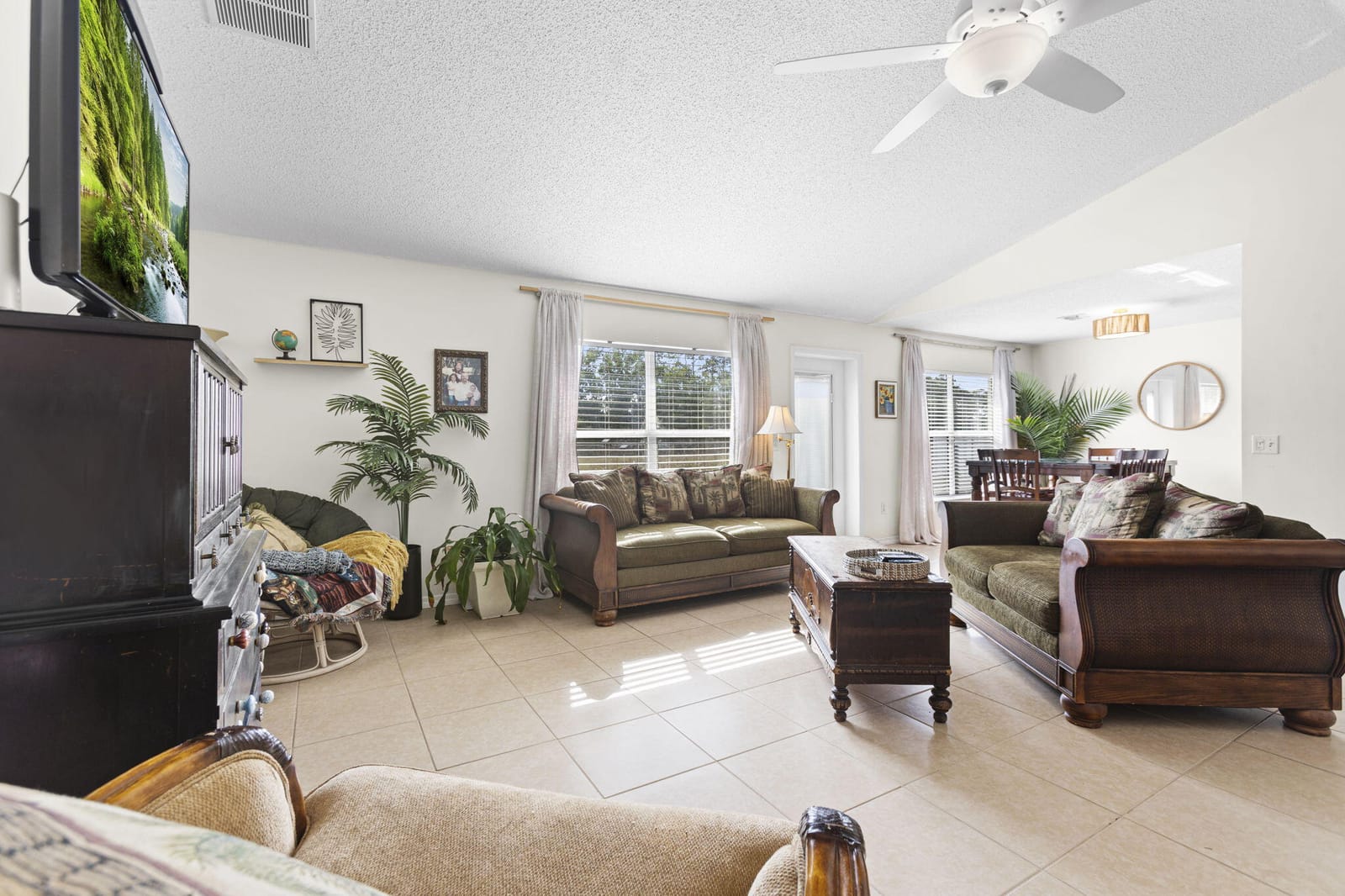 6942 NW Hershy Circle — photo 3