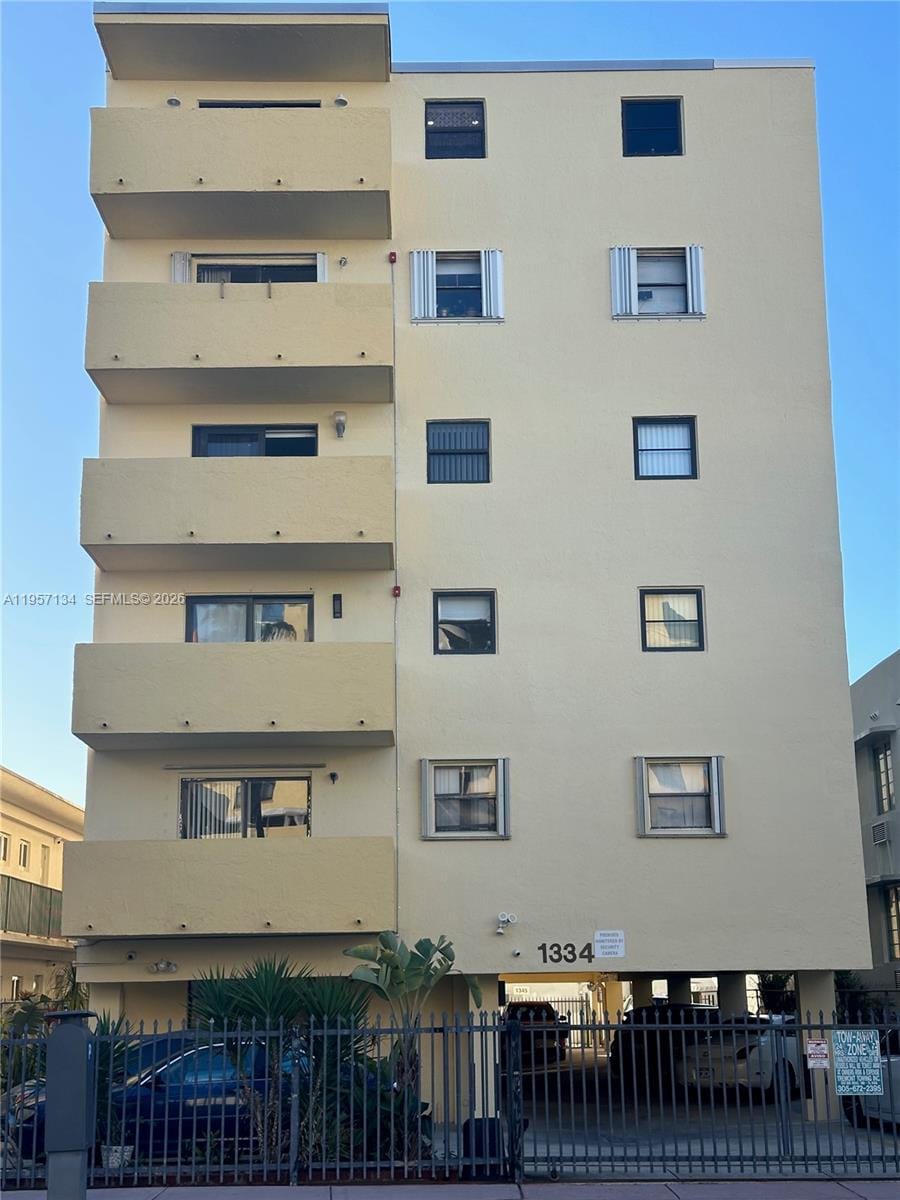1334 Collins Avenue 204, Miami Beach, FL 33139