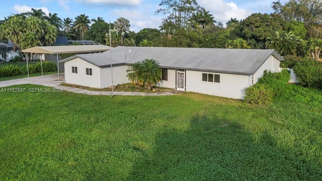 2800 SW 116th Avenue, sold in Majestic Groves, Davie, FL