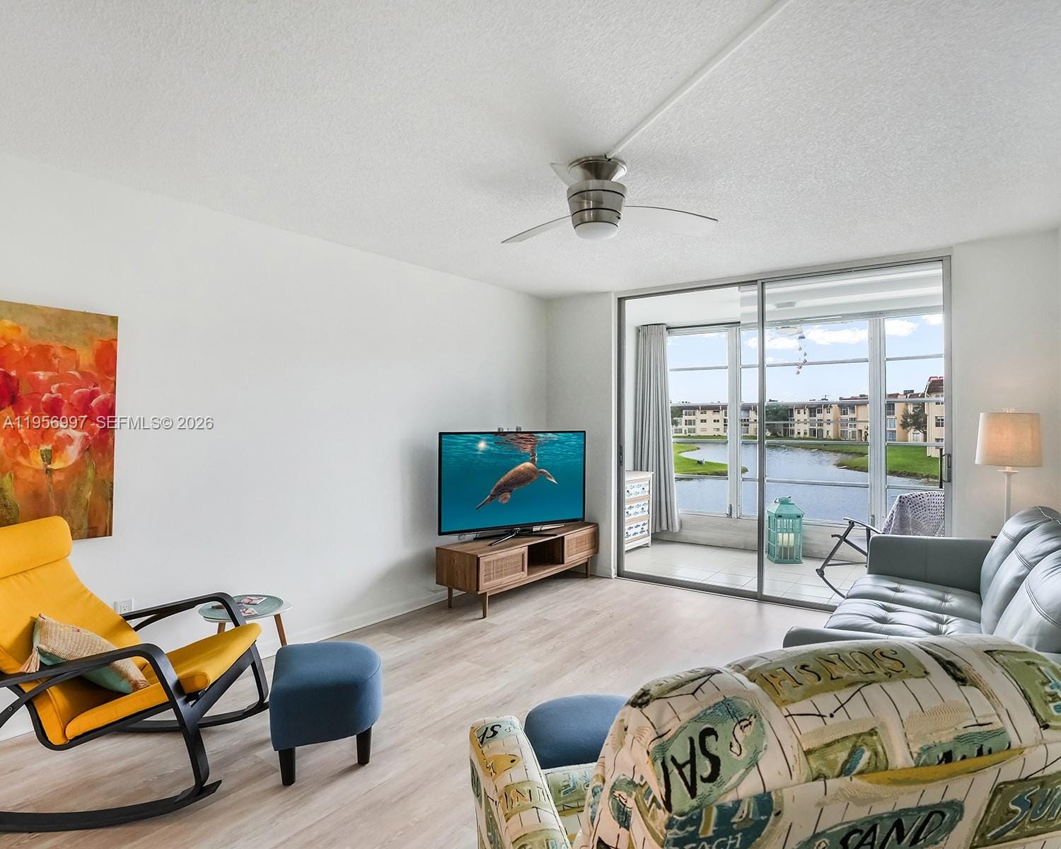 8861 Sunrise Lakes Boulevard 205, Sunrise, FL 33322