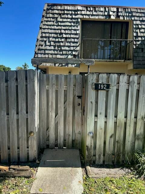 192 Lake Arbor Drive 192, Palm Springs, FL 33461 photo 2