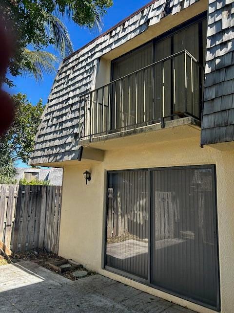 192 Lake Arbor Drive 192, Palm Springs, FL 33461 photo 6