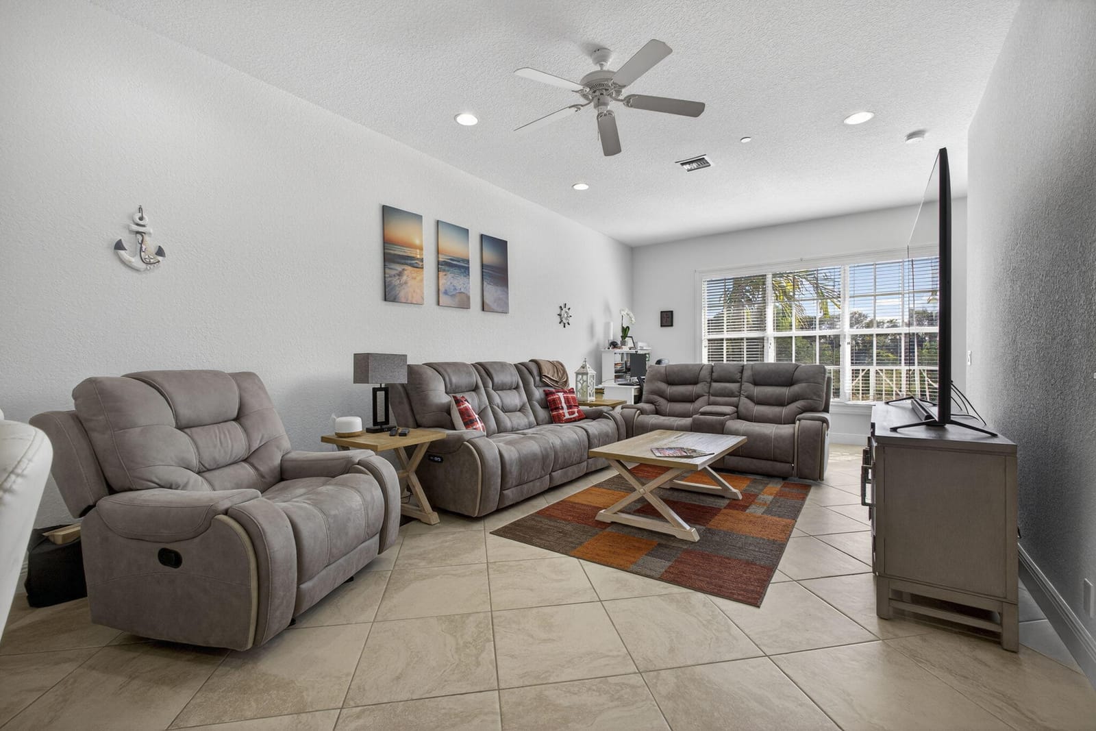 4511 Artesa Way S — photo 11