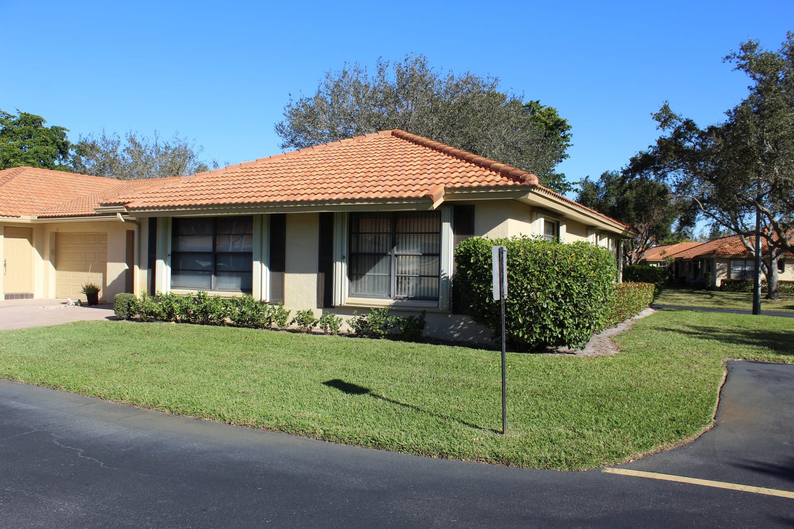 9825 Clusia Tree Drive B, Boynton Beach, FL 33436 photo 2