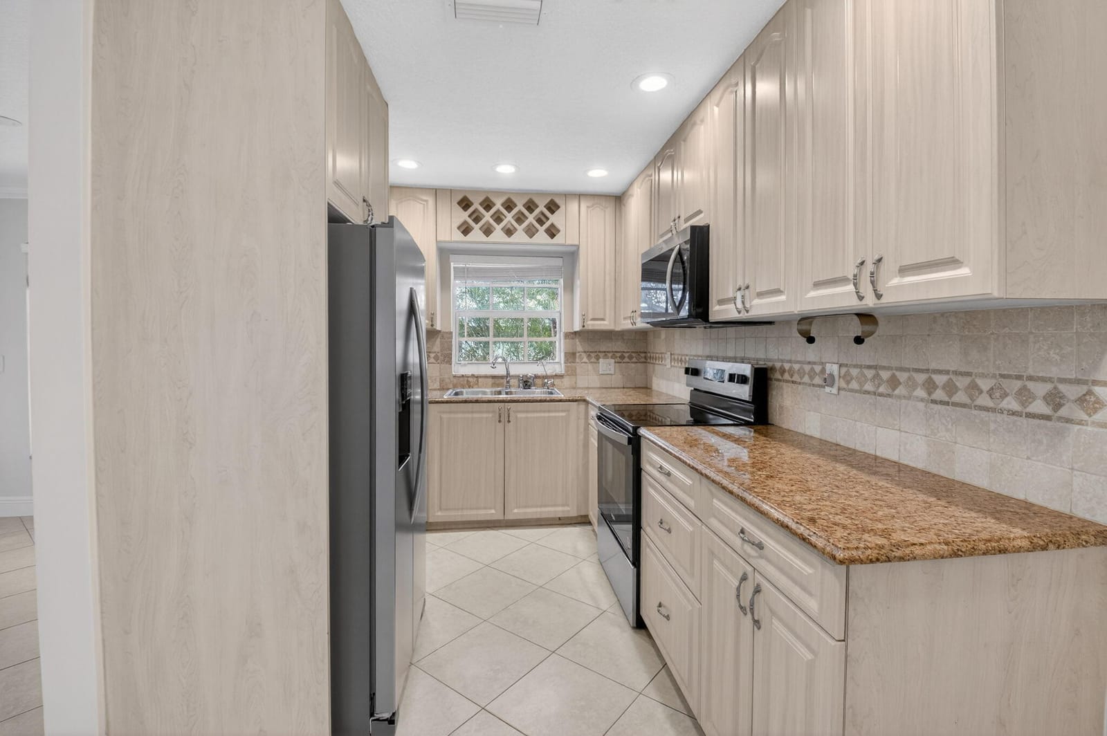 9197 SW 3rd Street, Boca Raton, FL 33428 photo 18