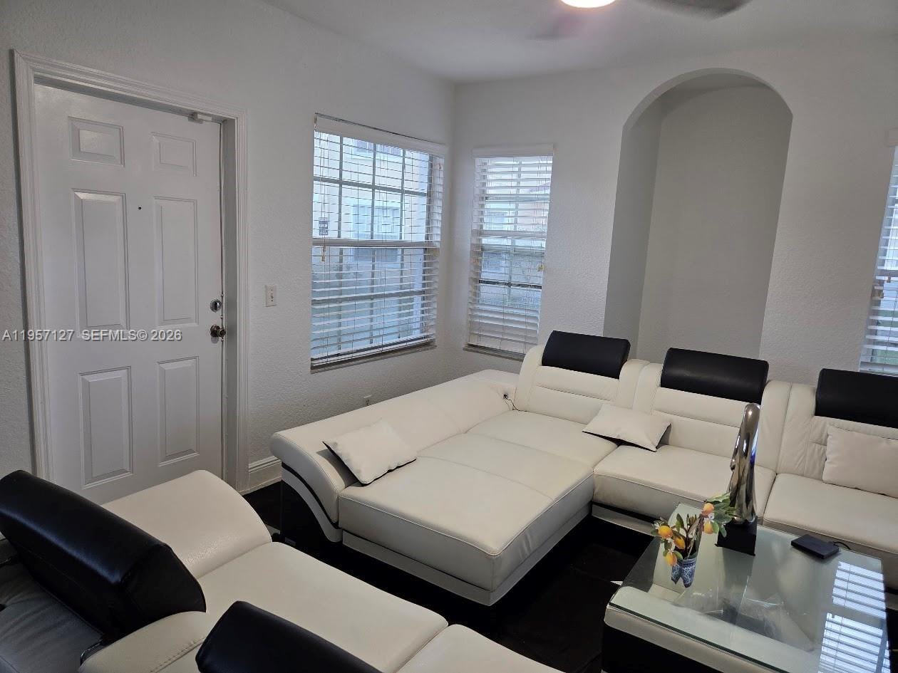 2607 Belmont Lane 2607 — photo 11