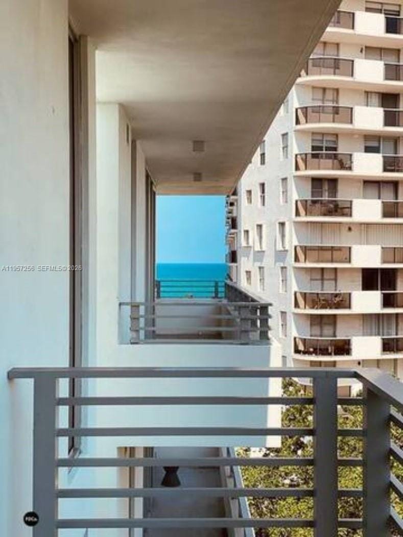 6080 Collins Avenue PH09 — photo 10