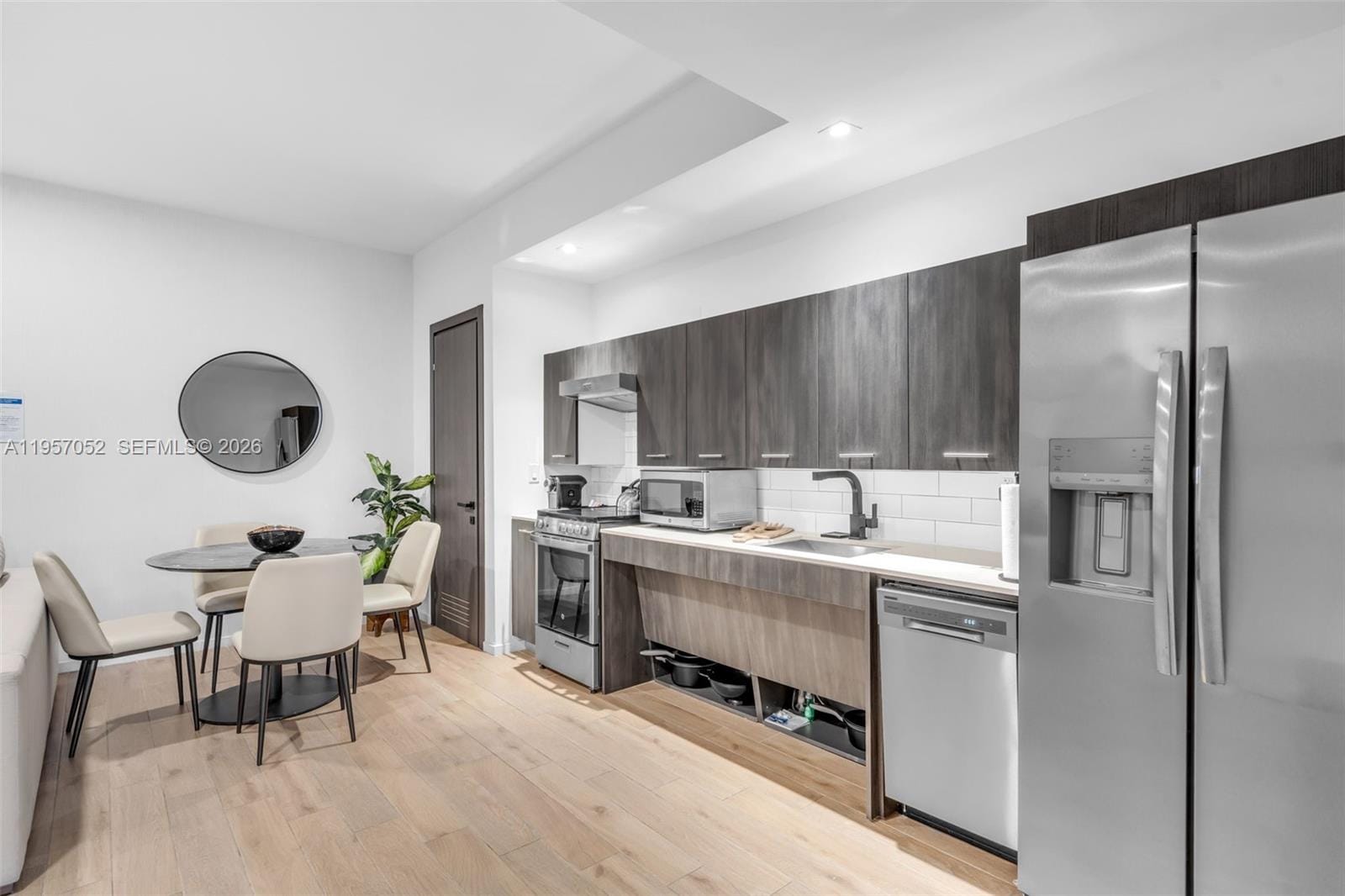 398 NE 5th Street 4115, Miami, FL 33132 photo 17