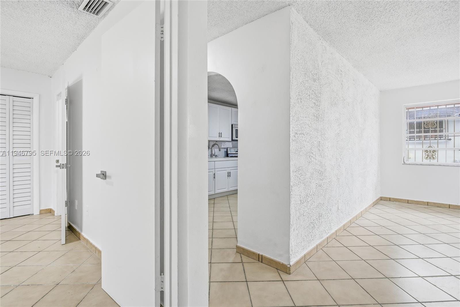 836 W 37th Street — photo 5