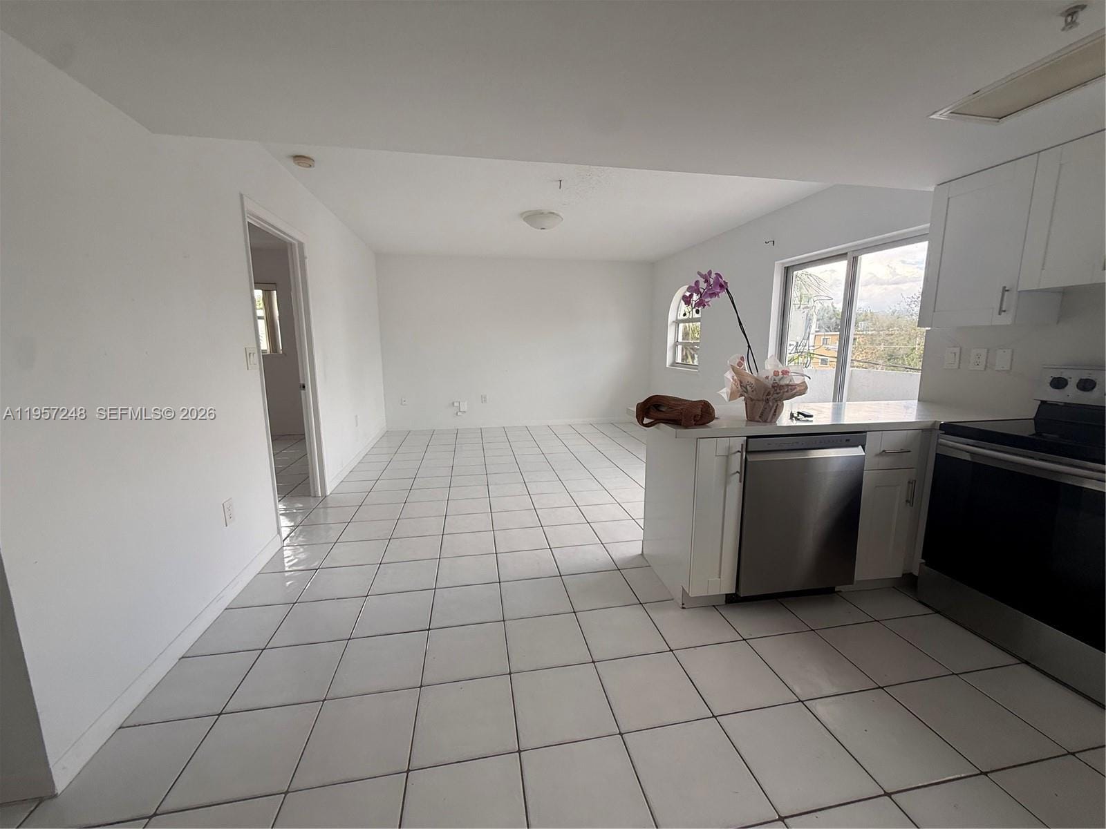 3052 SW 27th Avenue 301 — photo 5