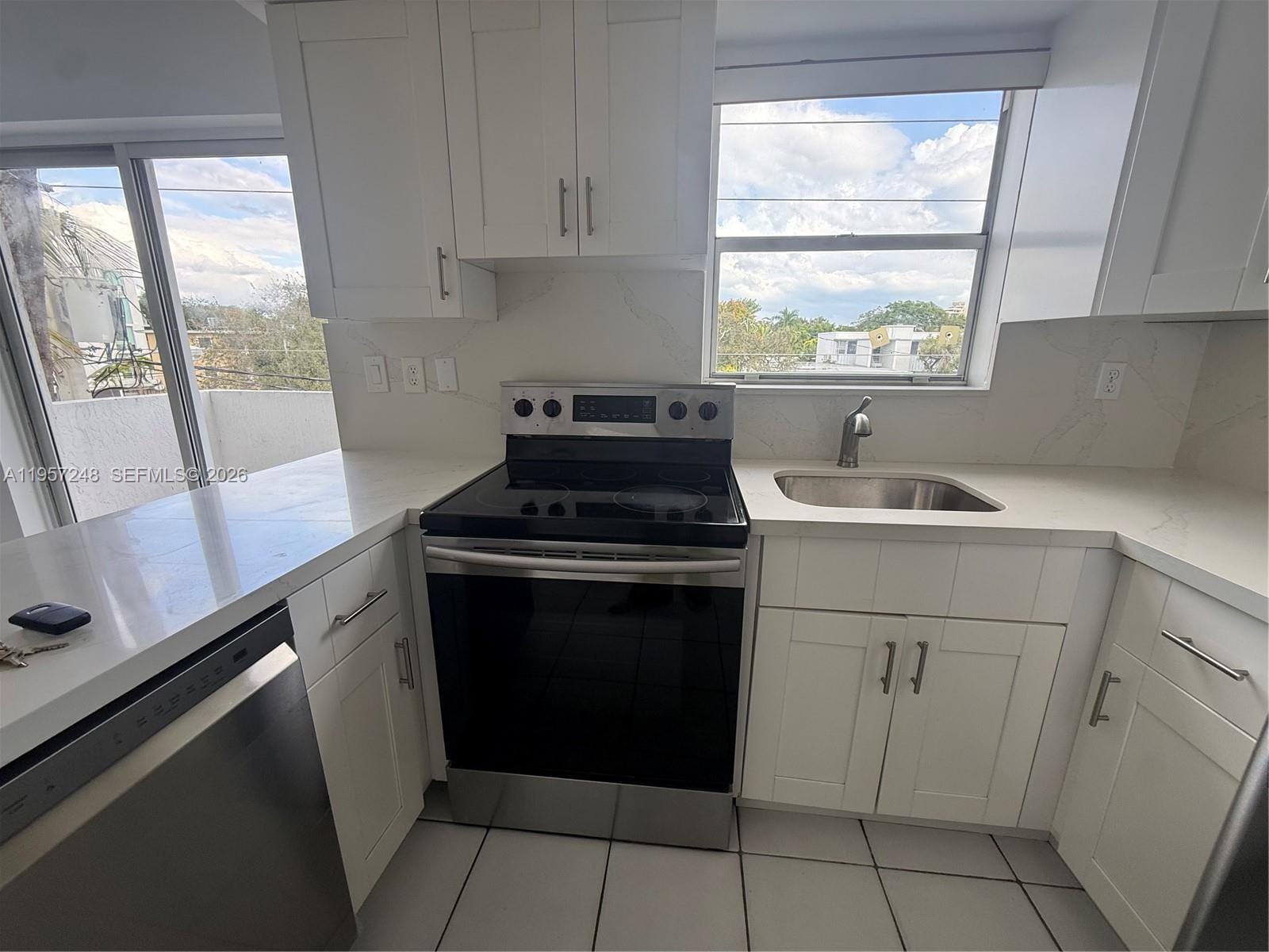 3052 SW 27th Avenue 301 — photo 9