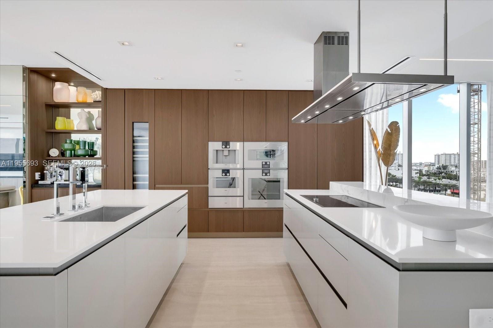 18501 Collins Avenue 704 — photo 7