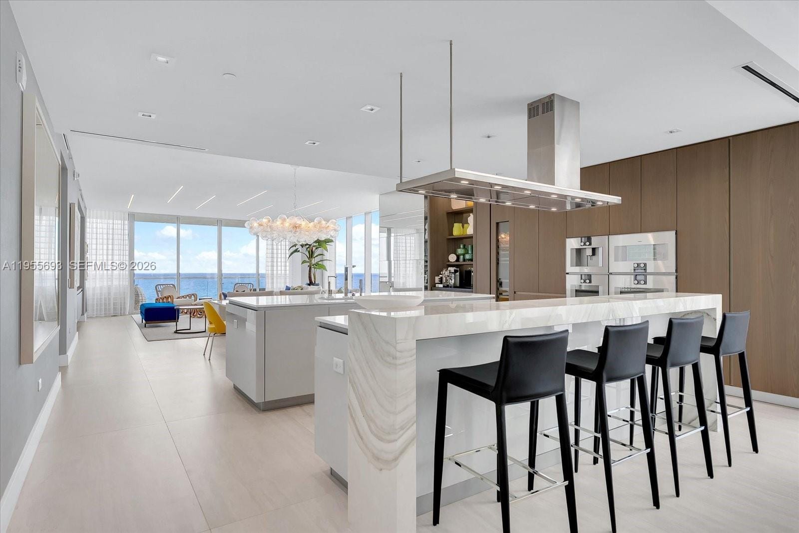 18501 Collins Avenue 704 — photo 8