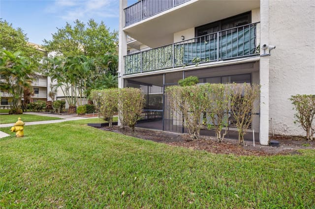 6190 Woodlands Boulevard 111, sold in The Gate, Tamarac, FL