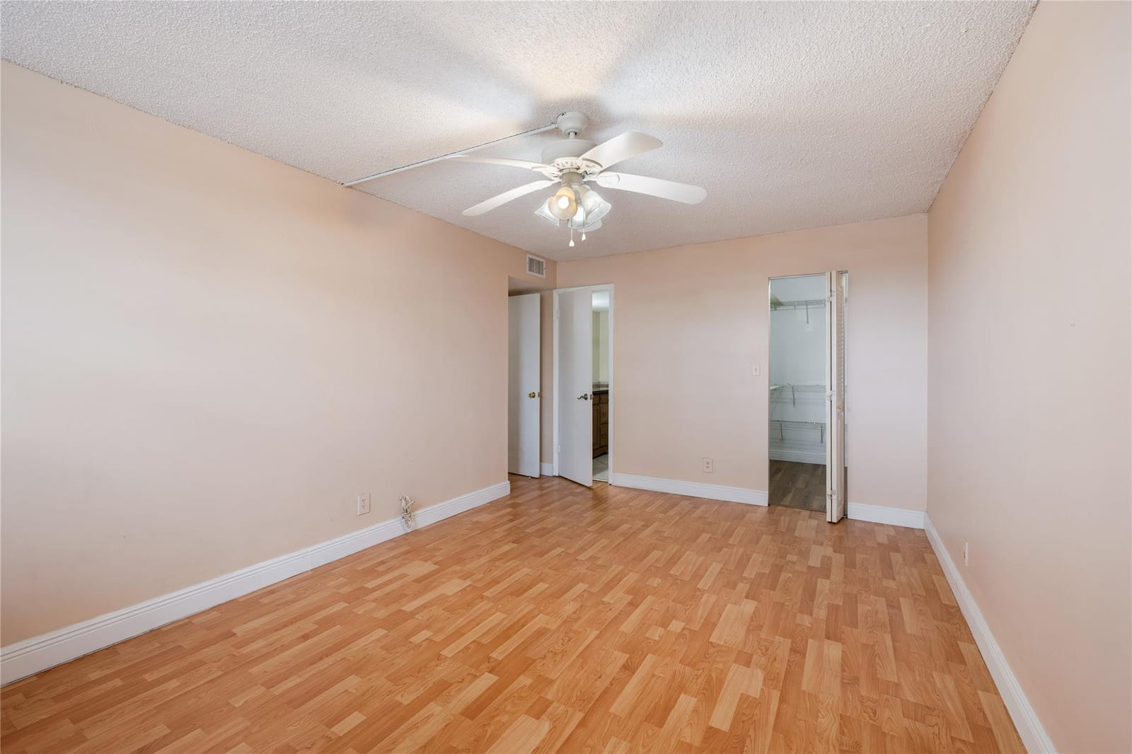 6190 Woodlands Boulevard 111 — photo 8