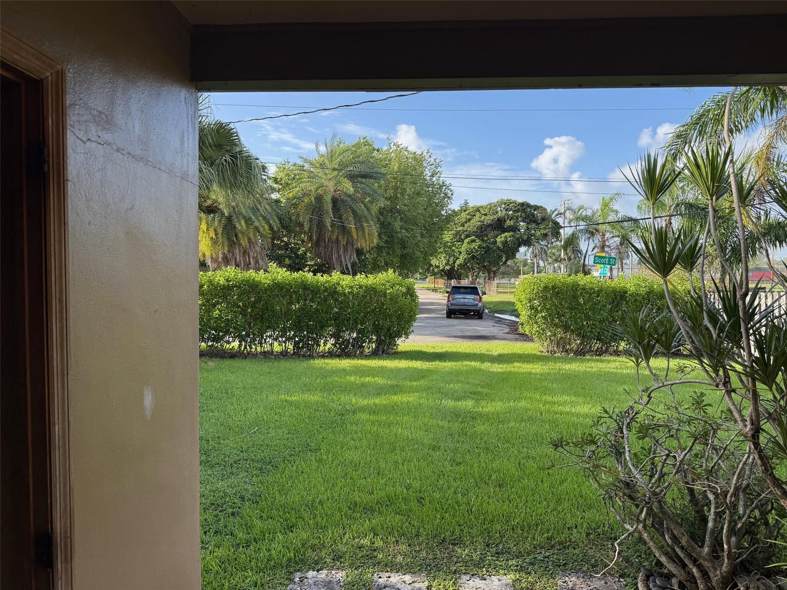 1526 Shenandoah Street — photo 4