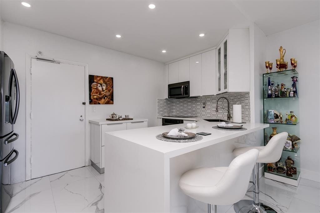 3333 NE 34th Street 304 — photo 11