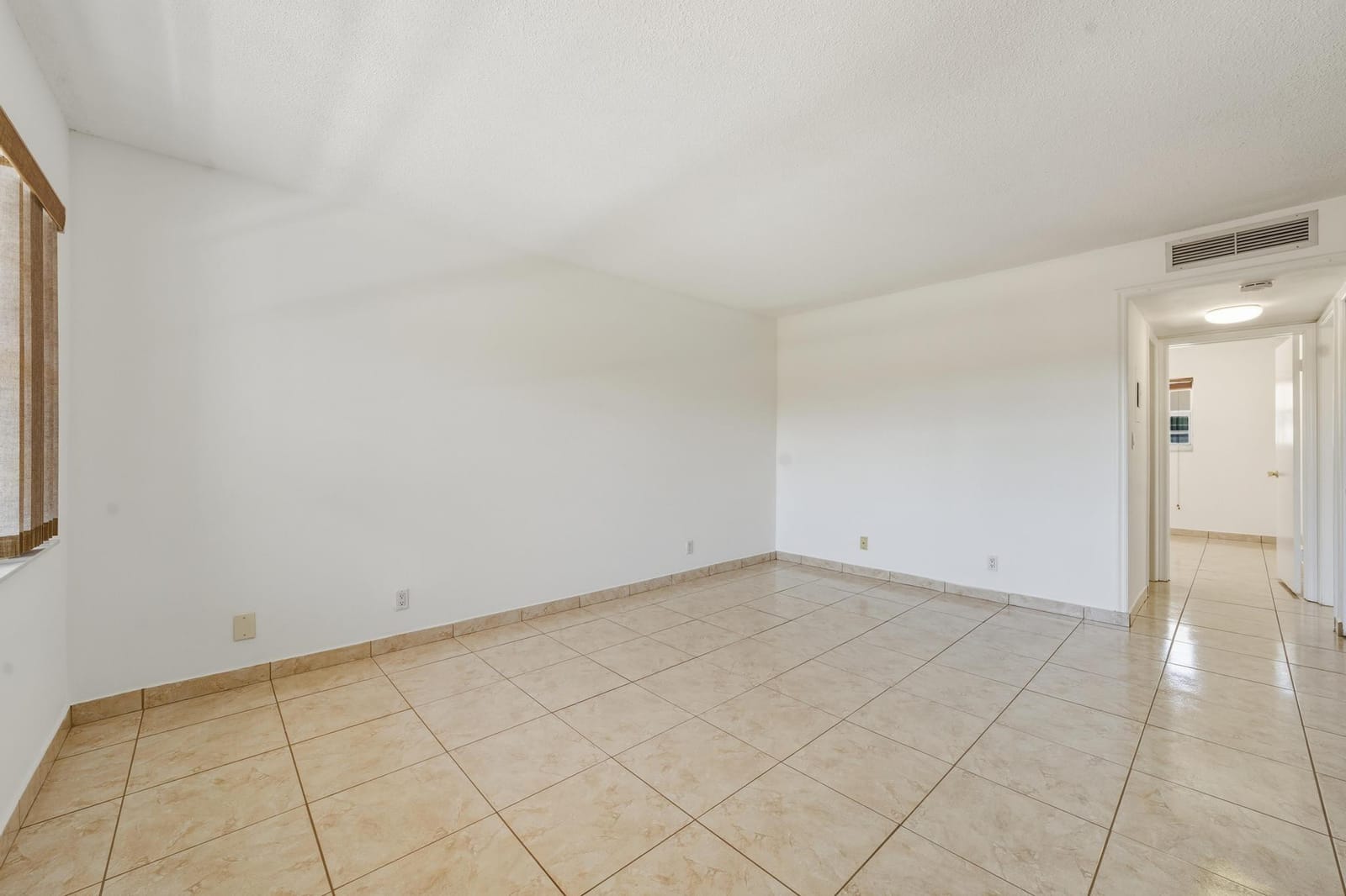 1455 N 12th Court 2B, Hollywood, FL 33019 photo 12