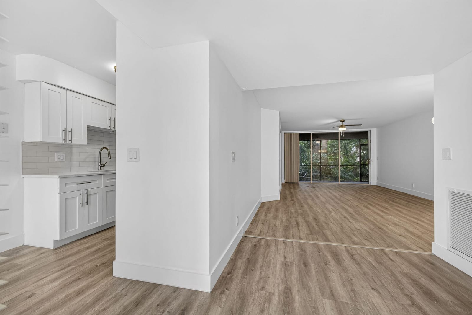9746 Nickels Boulevard 103 — photo 7
