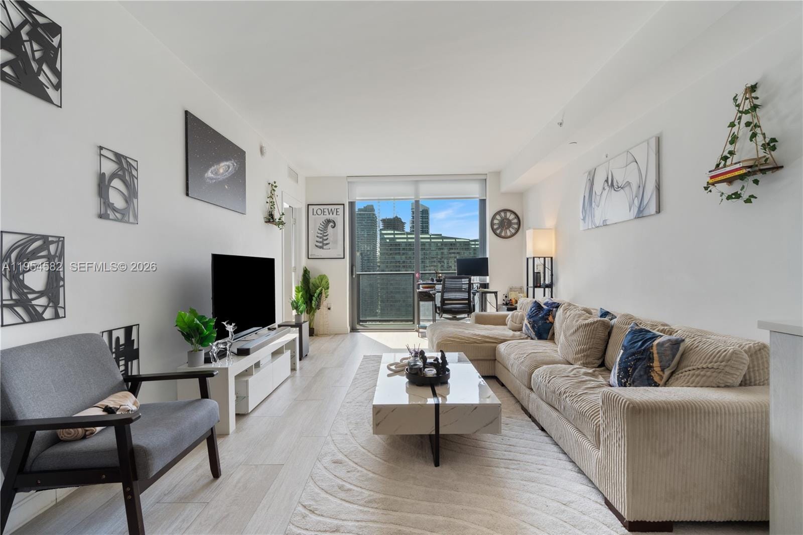 55 SW 9th Street 3005 — photo 2