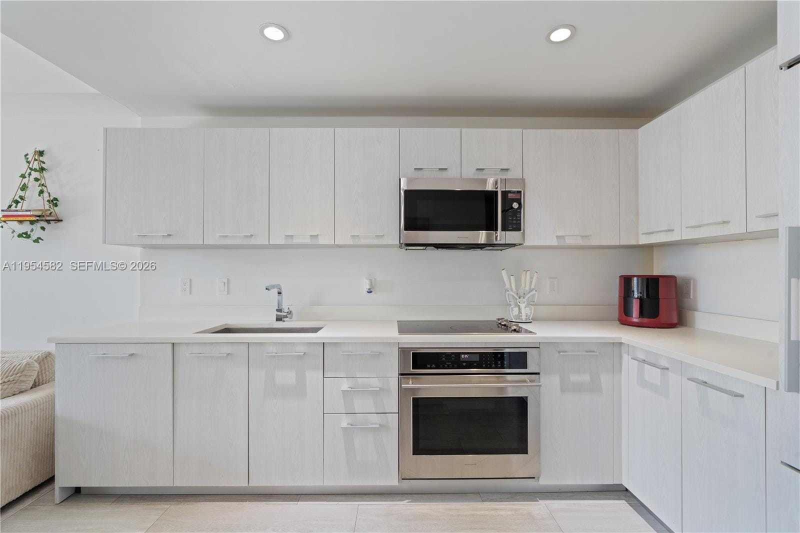 55 SW 9th Street 3005 — photo 11