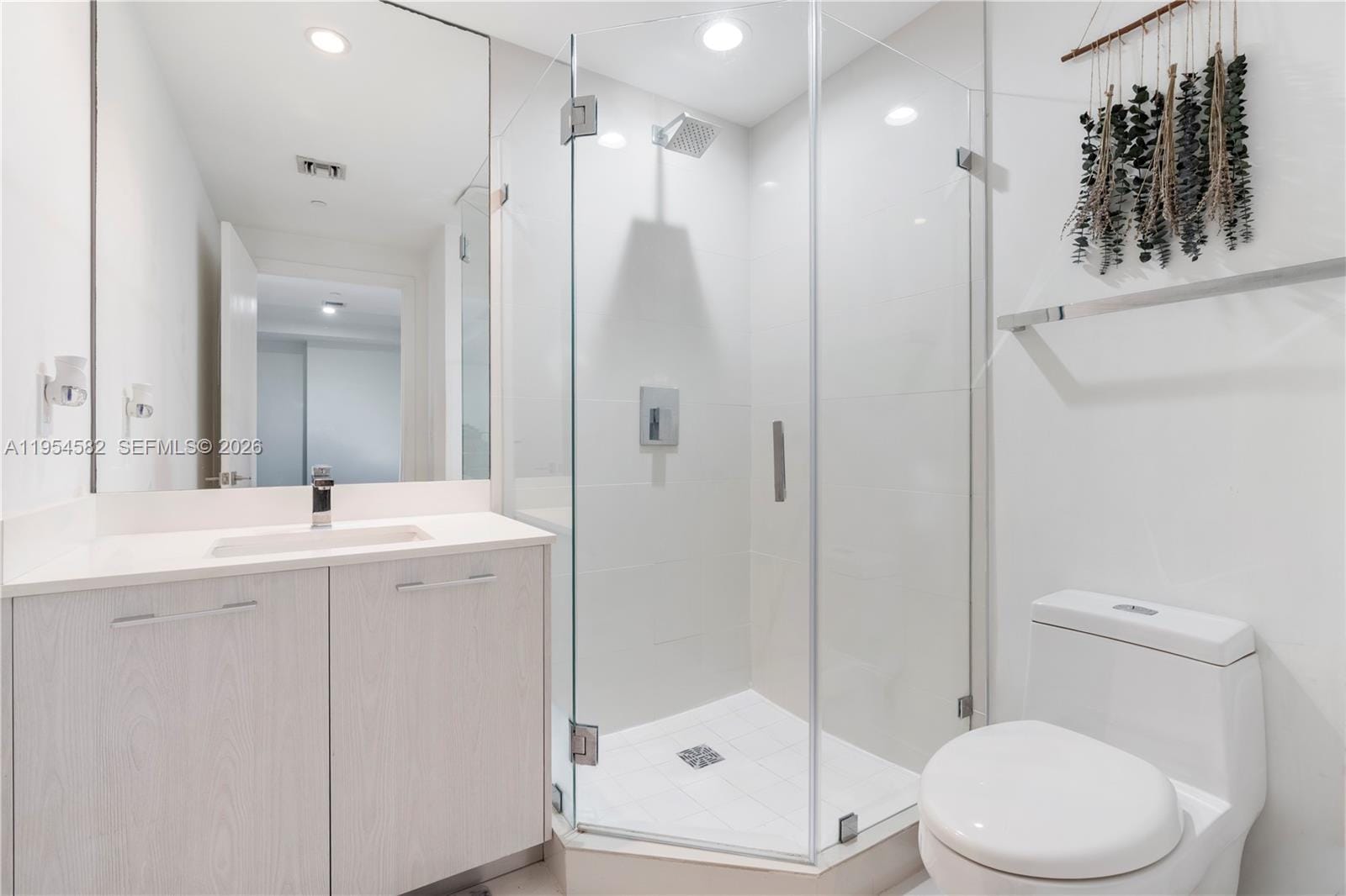 55 SW 9th Street 3005 — photo 7