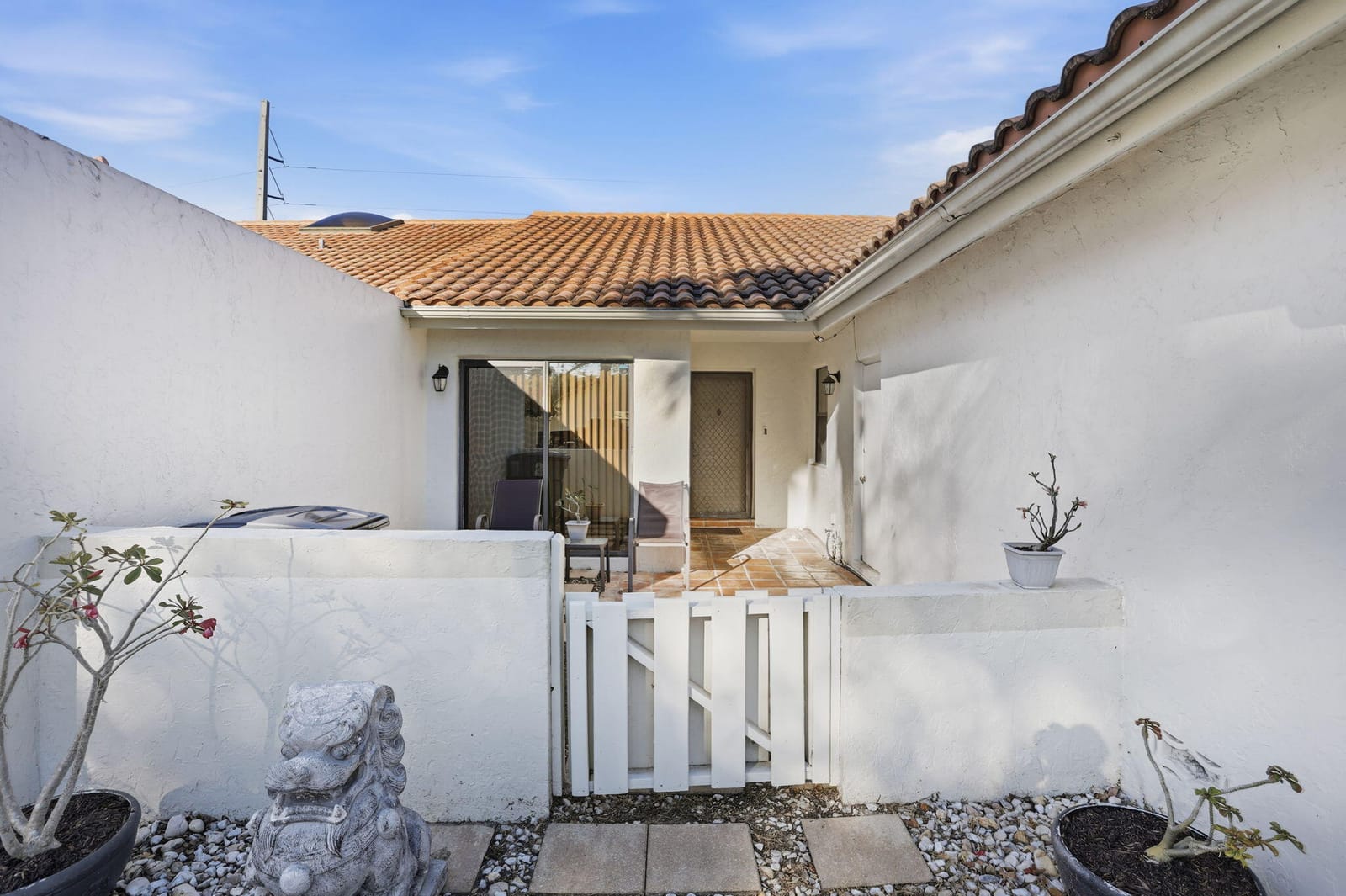 21547 Altamira Avenue — photo 3