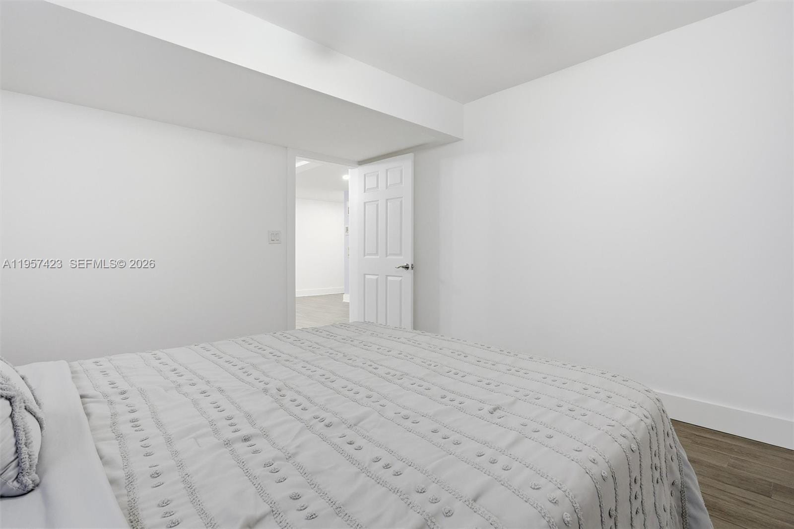 941 E 16th Place, Hialeah, FL 33010 photo 23