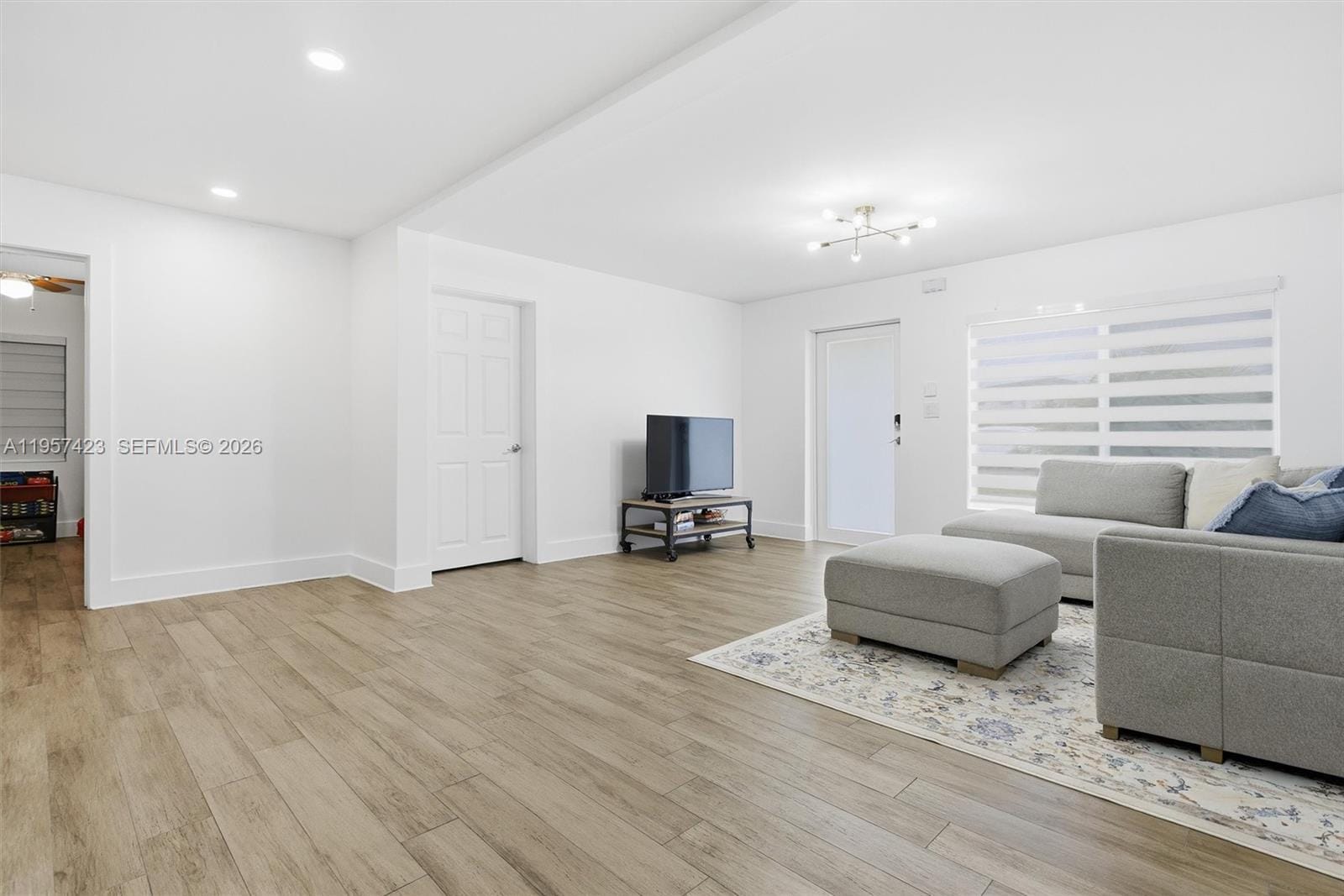 941 E 16th Place, Hialeah, FL 33010 photo 8