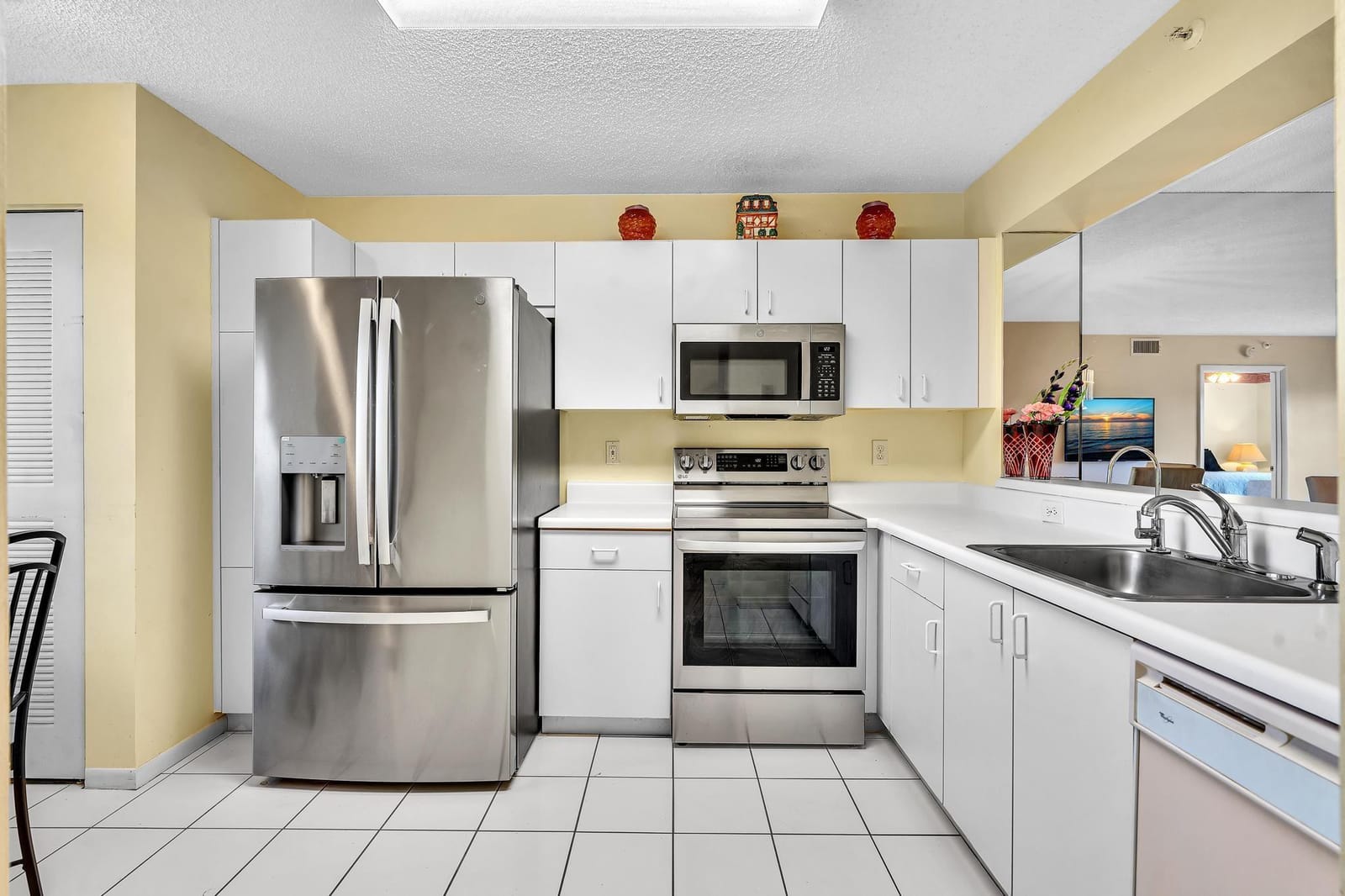 9560 Weldon Circle J413 — photo 4