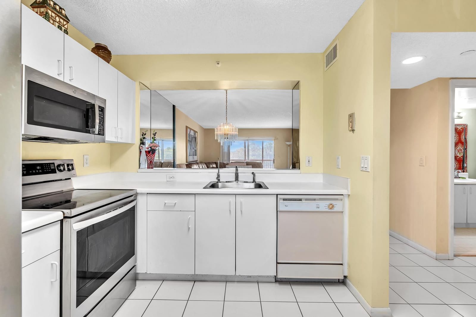 9560 Weldon Circle J413 — photo 6
