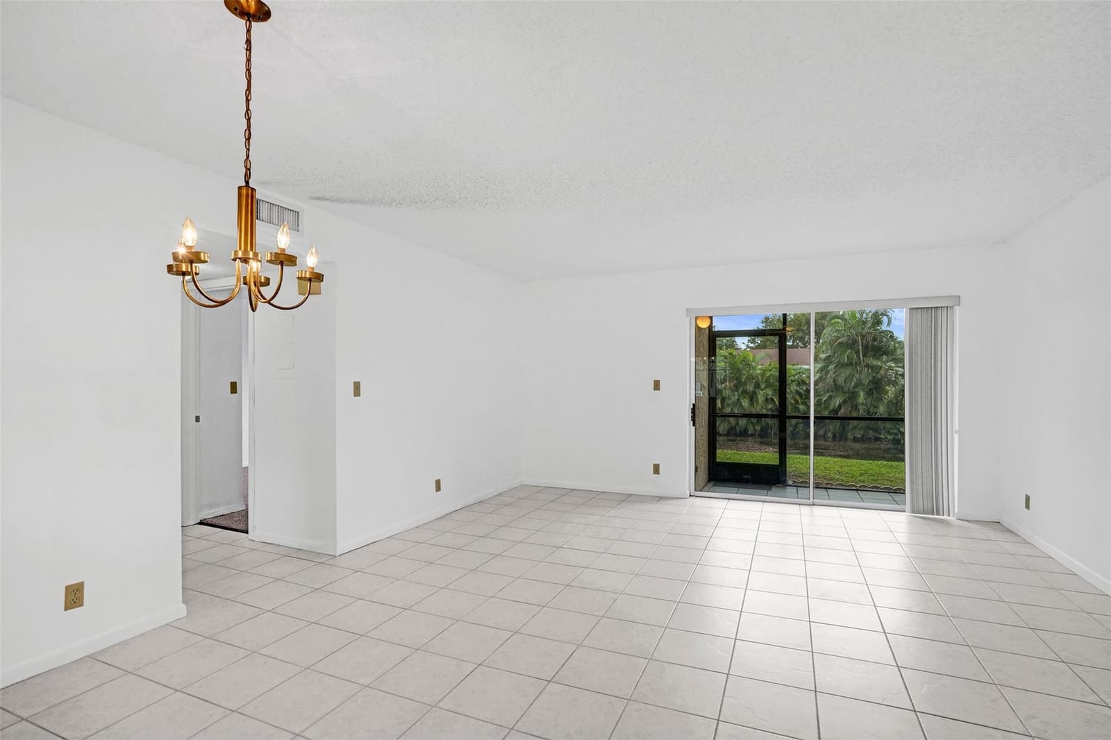 715 Gardens Drive 101, Pompano Beach, FL 33069