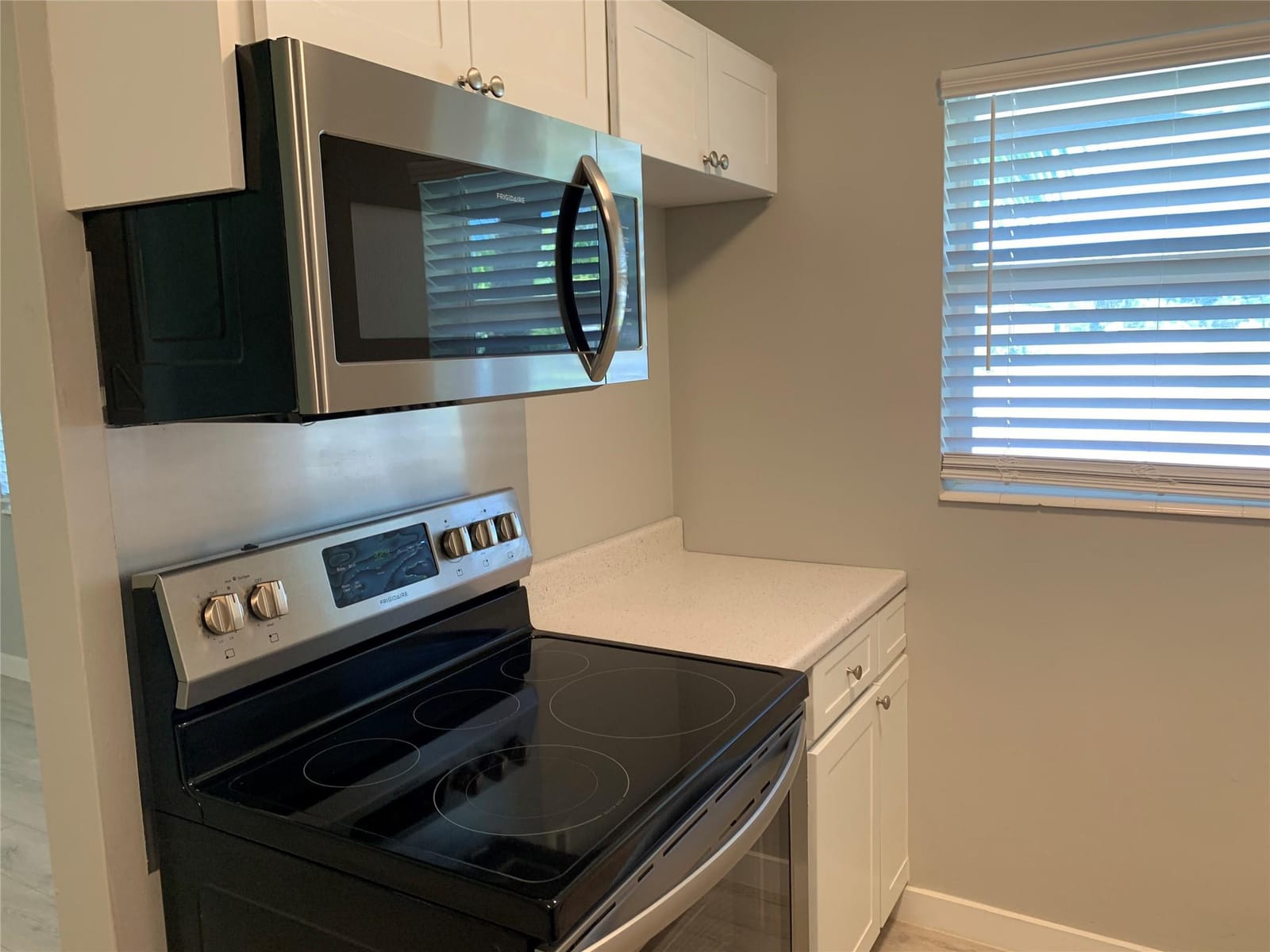 4385 NE 13th Avenue, Oakland Park, FL 33334 photo 11