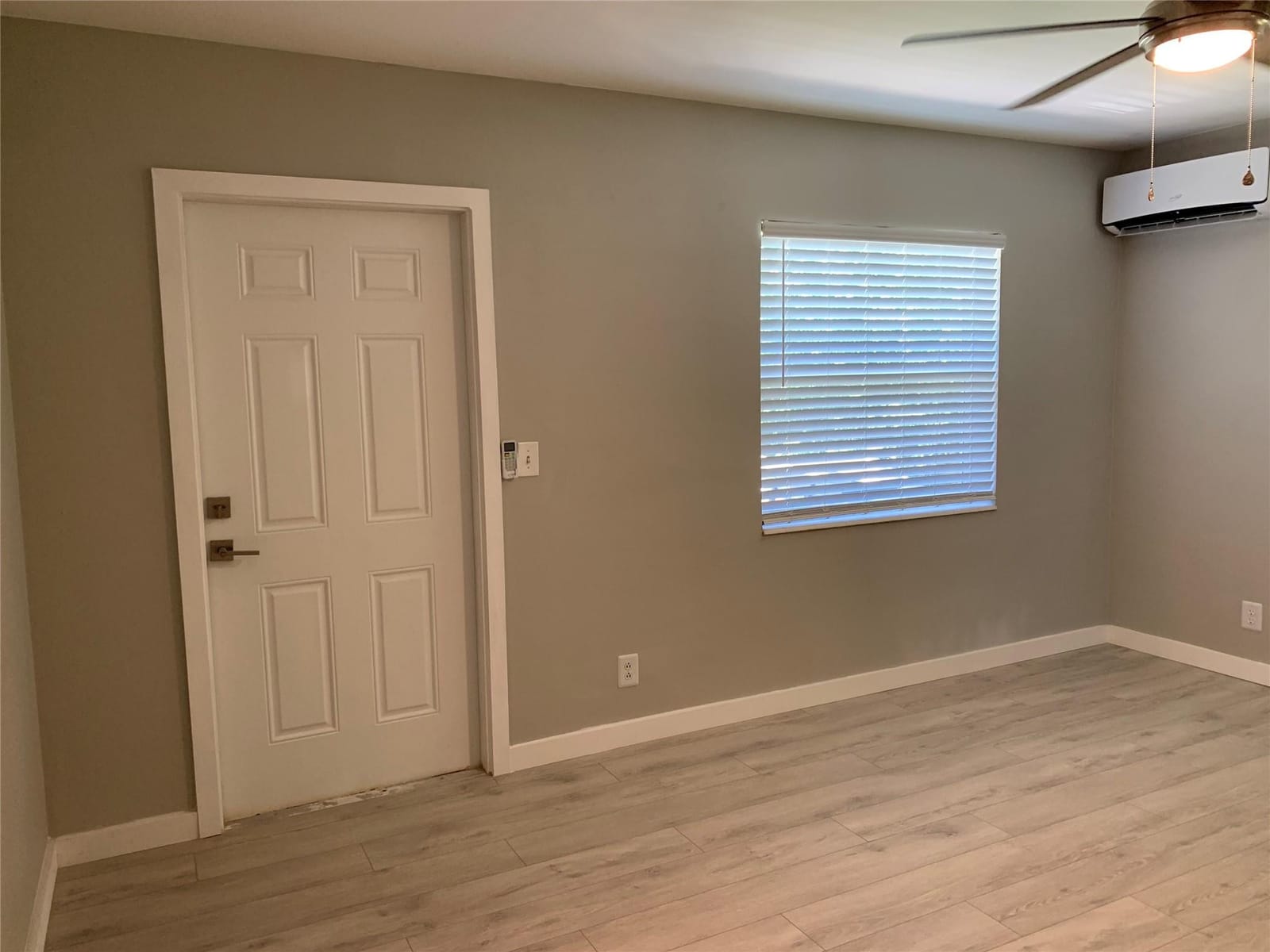 4385 NE 13th Avenue, Oakland Park, FL 33334 photo 13