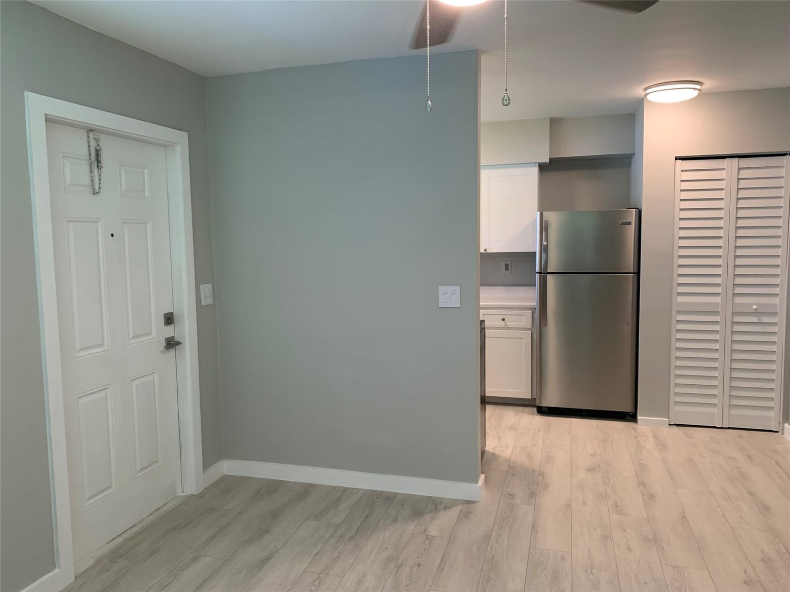 4385 NE 13th Avenue, Oakland Park, FL 33334 photo 3