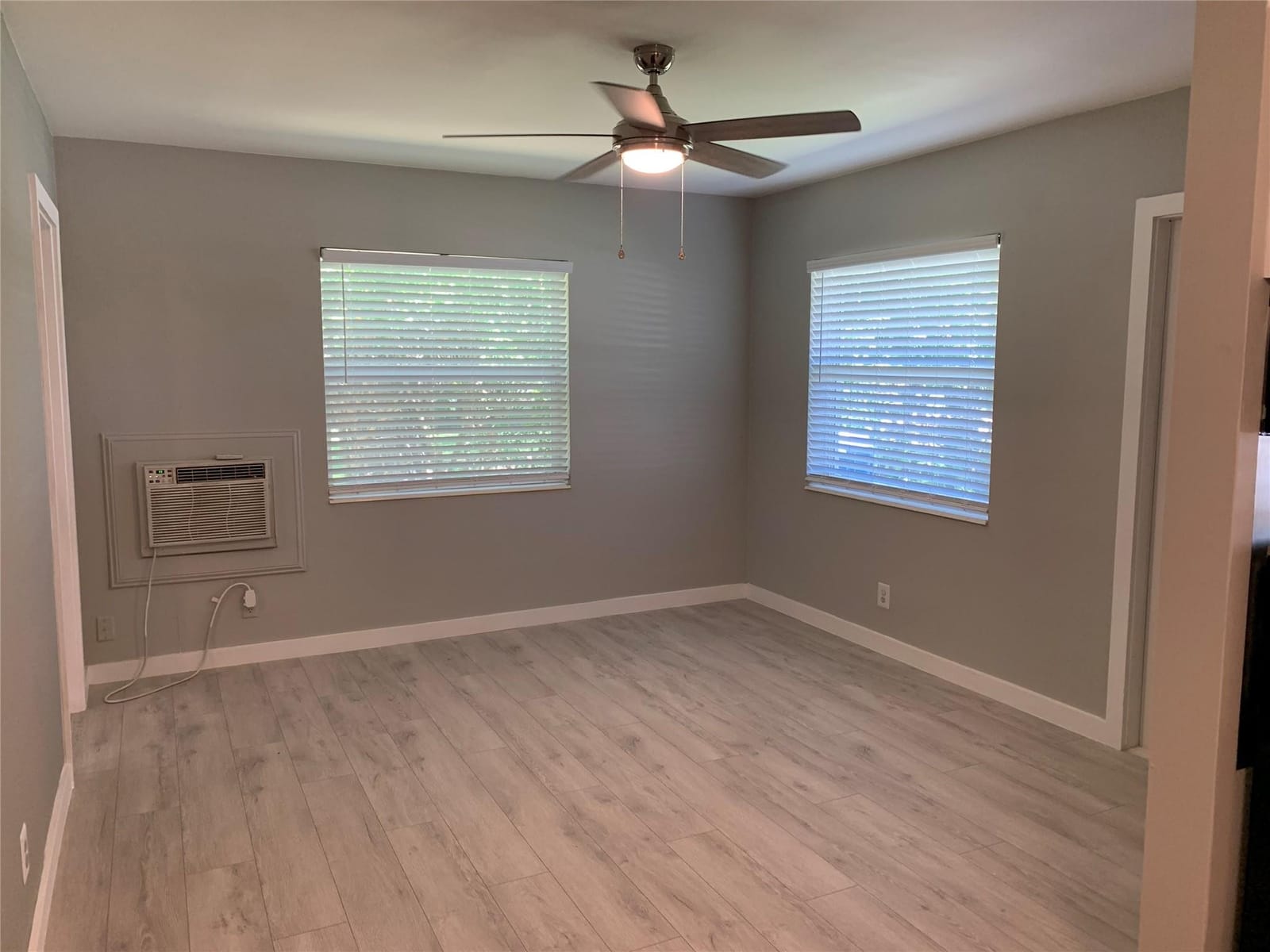 4385 NE 13th Avenue, Oakland Park, FL 33334 photo 6