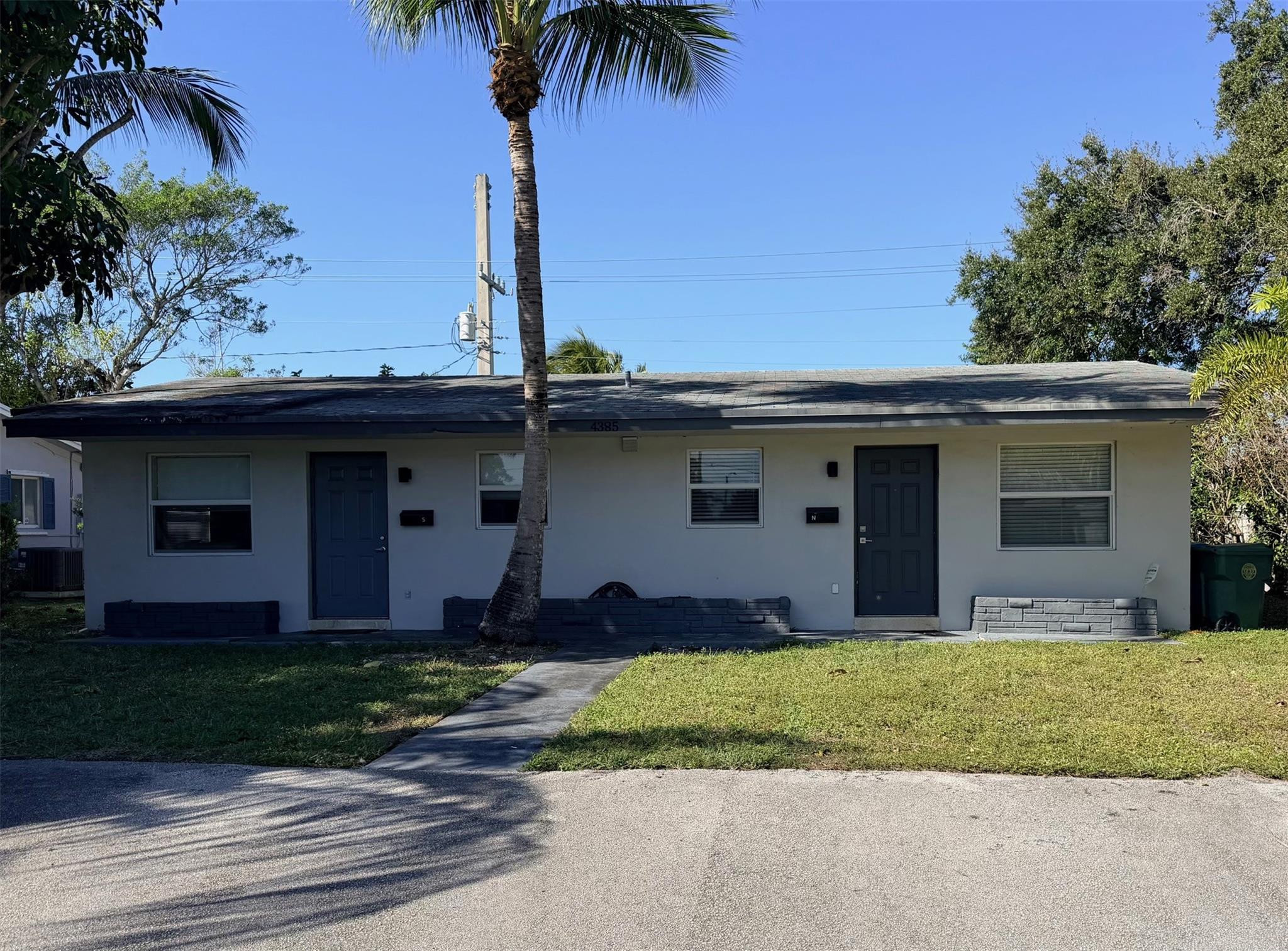 4385 NE 13th Avenue, Oakland Park, FL 33334, Oakland Park