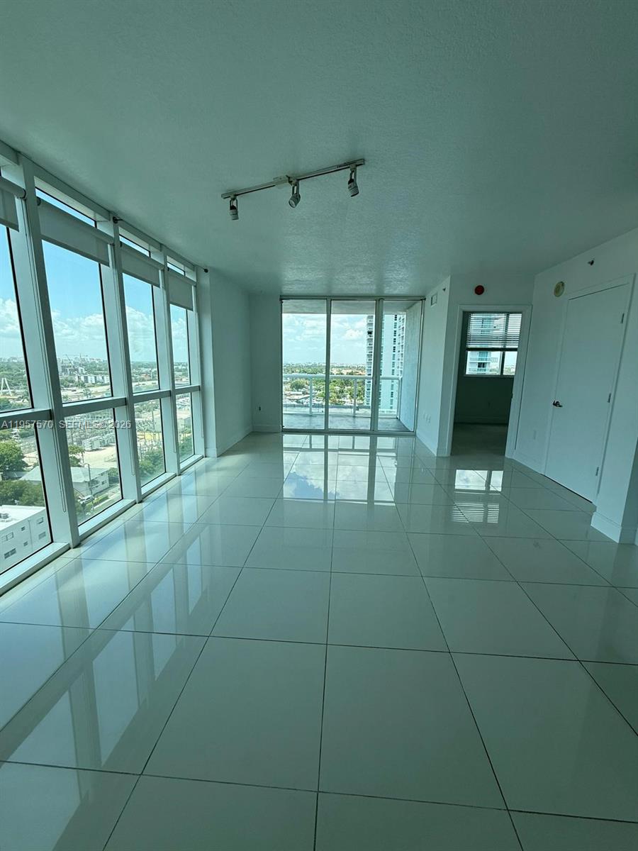 1871 S River Drive 1503, Miami, FL 33125, Miami