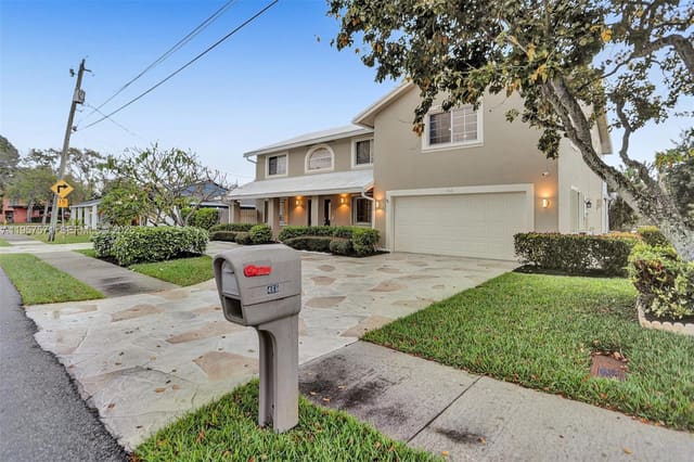466 NE 8th Avenue, Hillsboro Heights, Deerfield Beach, FL