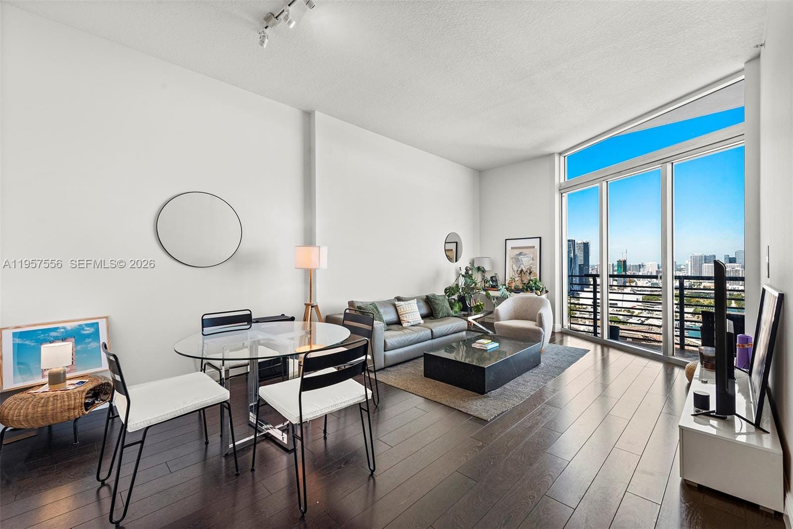 335 S Biscayne Boulevard UPH-10 — photo 4