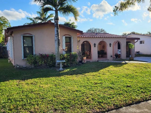 10478 NW 4th Street, sold in Nob Hill Estates 1 Sec, Plantation, FL