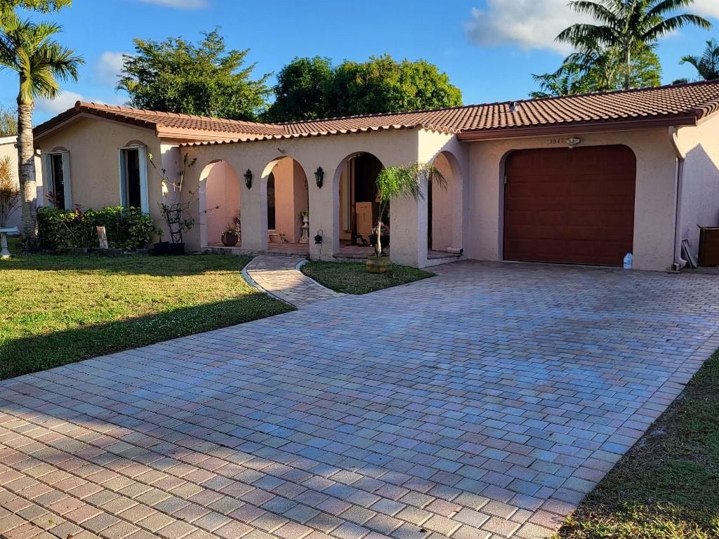 10478 NW 4th Street — photo 2