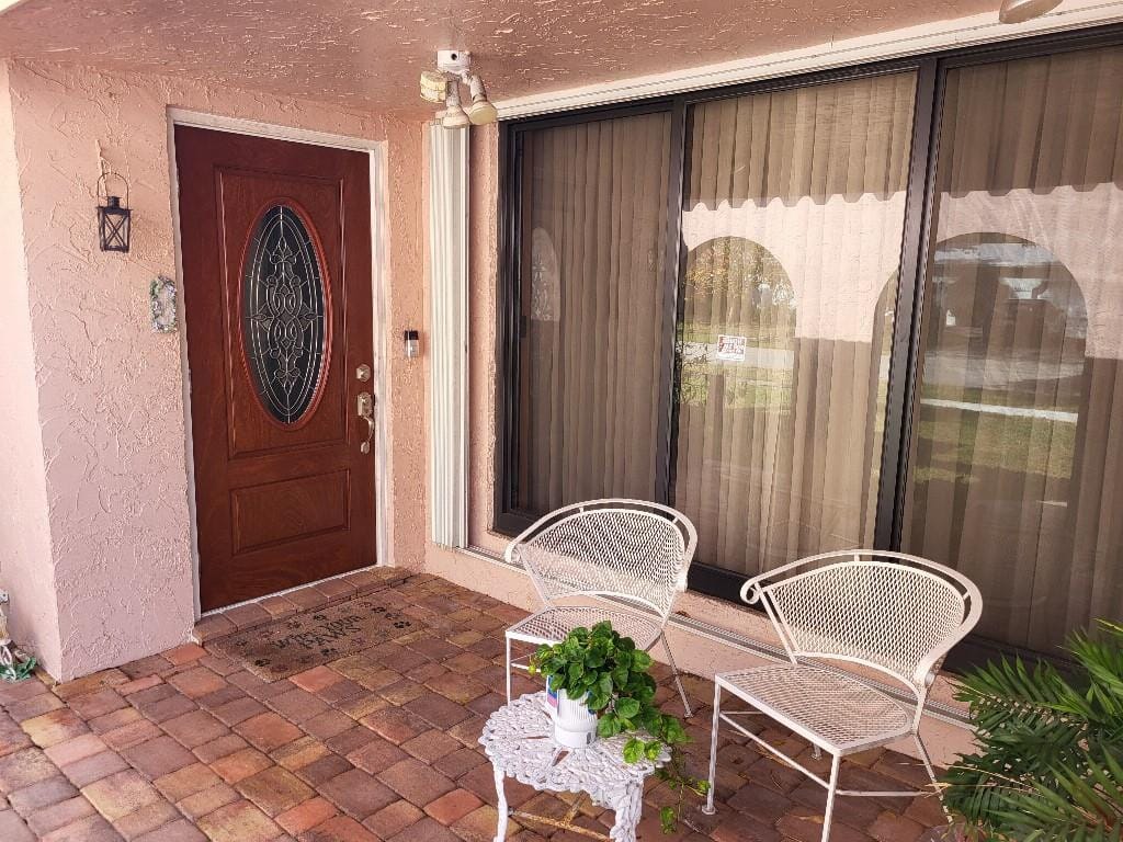 10478 NW 4th Street — photo 3