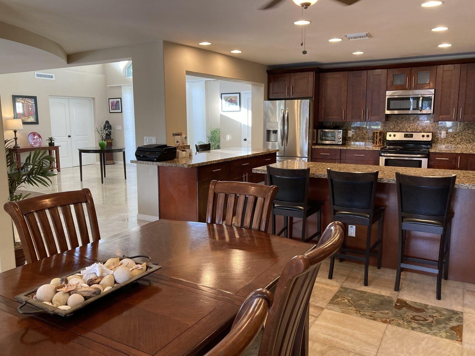2740 NE 10th Street — photo 10