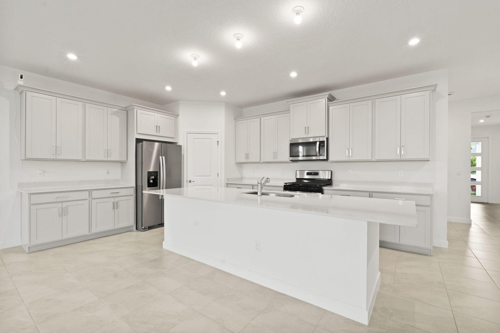 14499 SW Woodford Way — photo 6