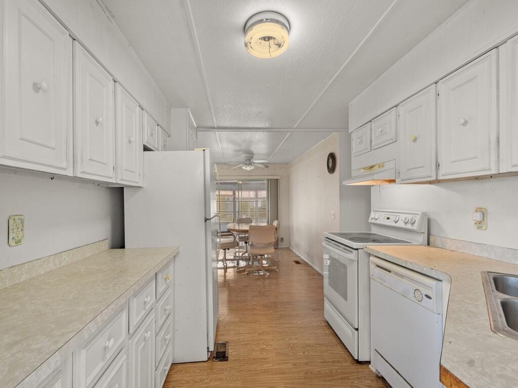 14 Golf Drive — photo 12
