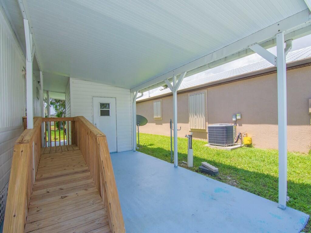 14 Golf Drive — photo 8