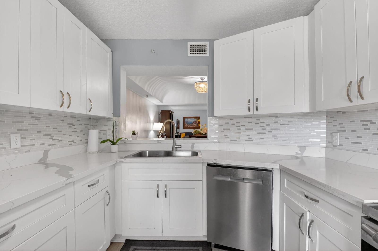 9170 SW 14th Street 4409 — photo 11